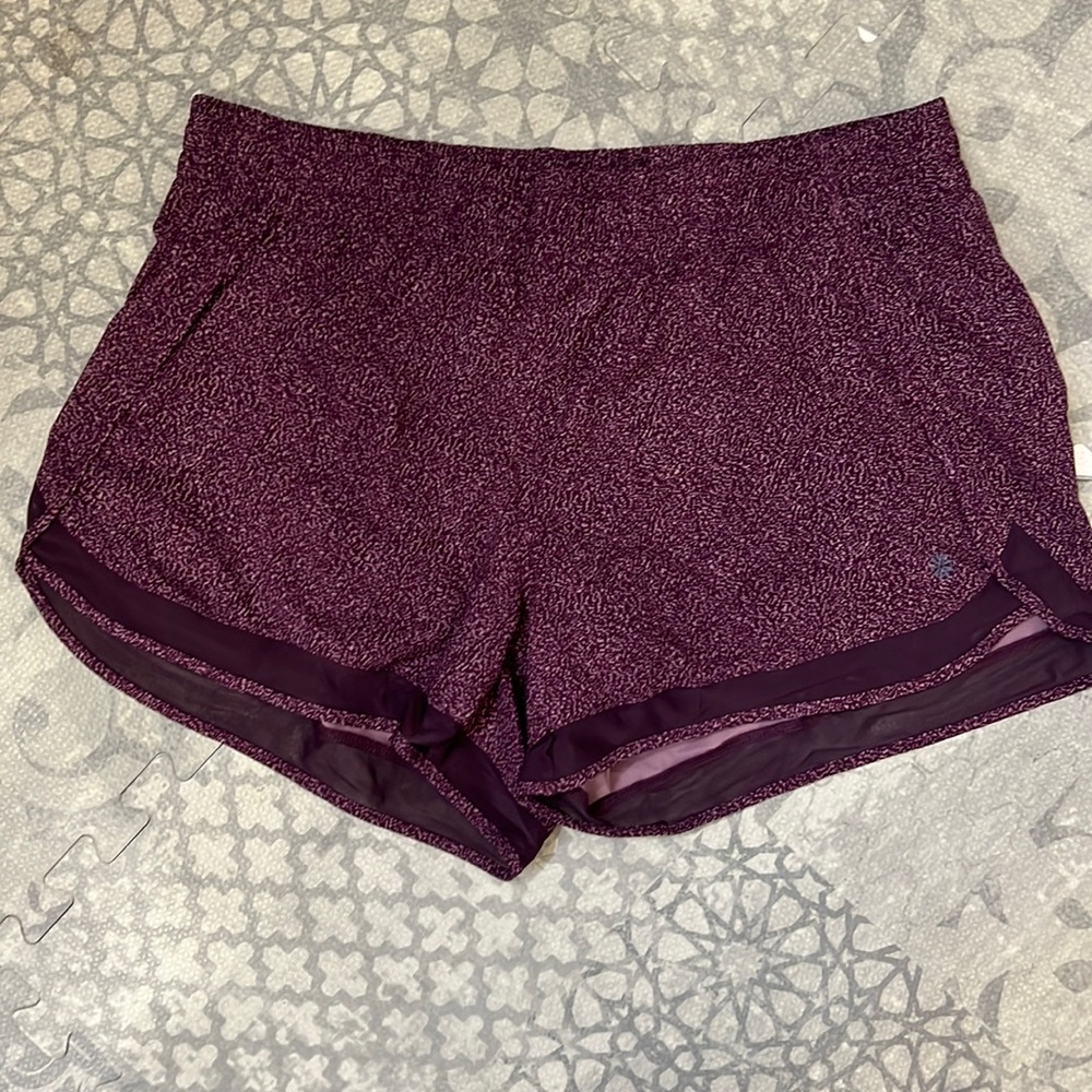 Athleta printed mesh racer run shorts 4”